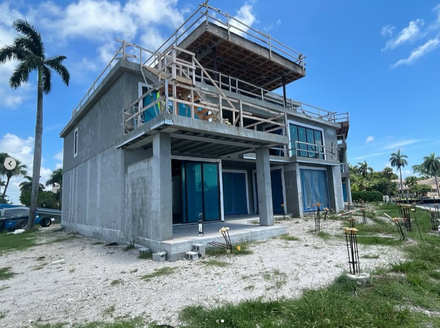 1stucco-painting2-antes
