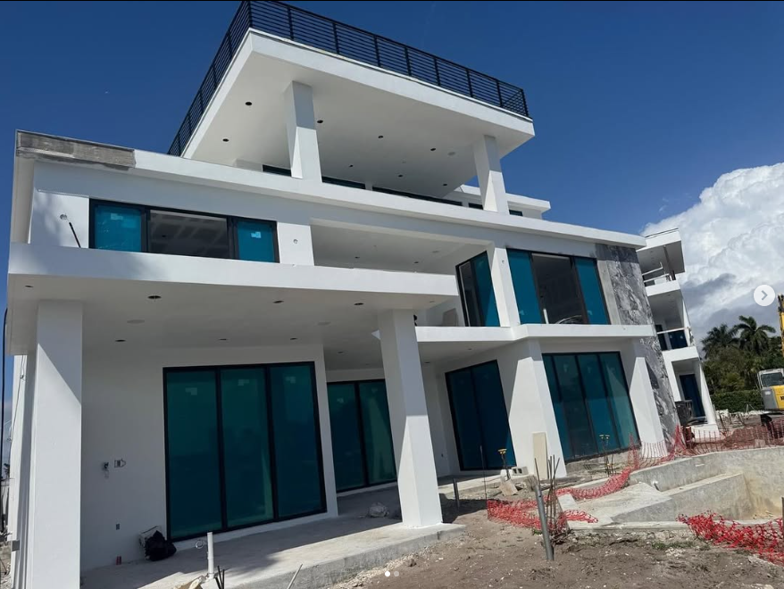 1stucco-painting2-desp